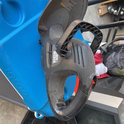 Black and Decker Hedge Trimmer 17”