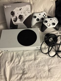 BRAND NEW XBOX SERIES S. WITH ORIGINAL CONTROLLER AND A ELITE SERIES 2 