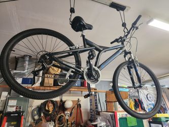 2- 21 speed Kent Shockwave bikes.