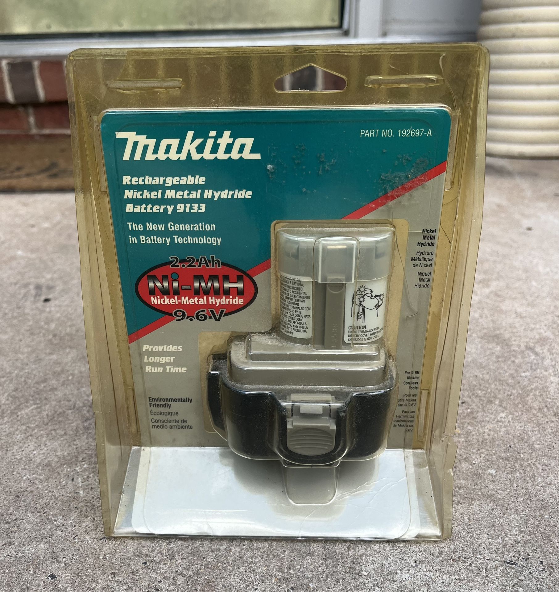 NEW - Makita Rechargeable Nickel Metal Hydride Battery 9133