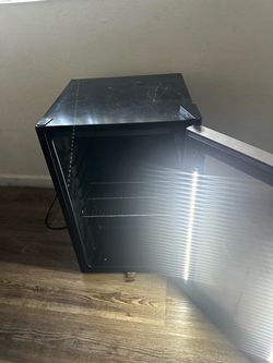 Mini fridge