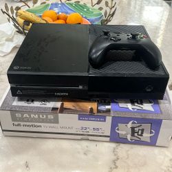 Xbox one with one controller