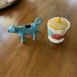 Pioneer Woman Cream And Sugar Set