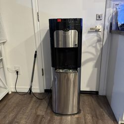 Water Dispenser 
