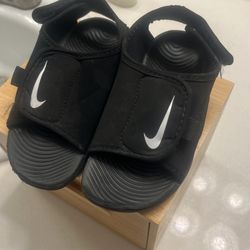 Nike Kids Sandles Size 8.5