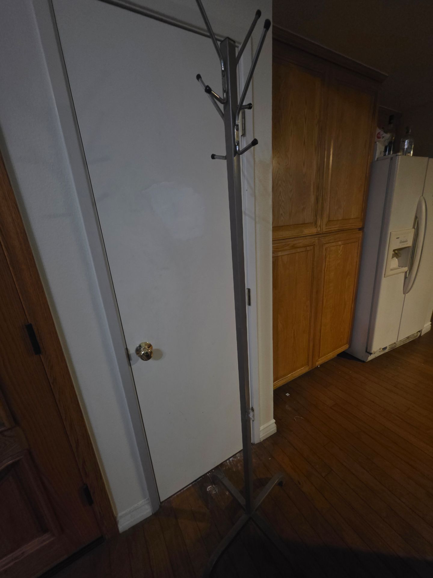 Free coat rack