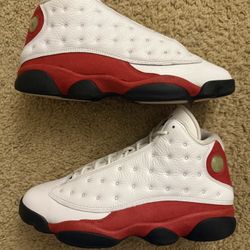 Size 11.5 (Pre owned, no box) - Air jordan 13 retro Chicago 2017 