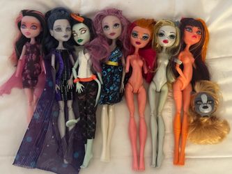 Monster high dolls