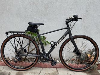 2023 Trek FX 3 Disc Gen 3 Bike Size Medium