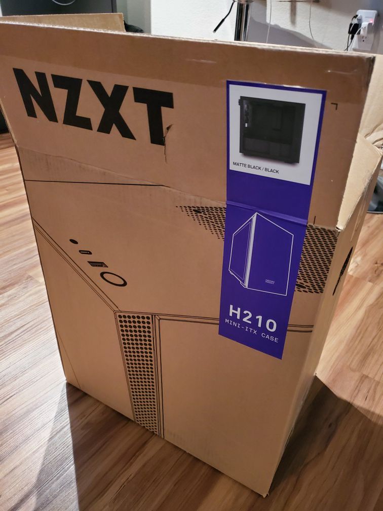 NZXT H210 Computer Case mini itx