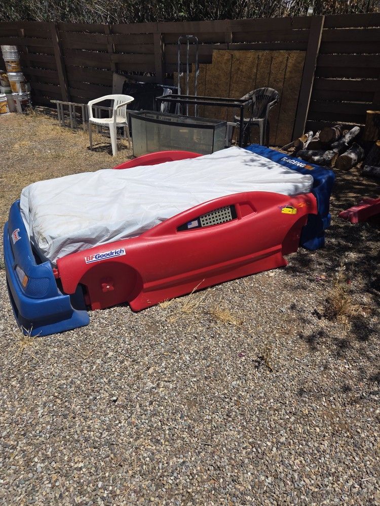 Twin Size Car Bed