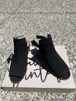 Women’s Crown Vintage Bresolin Sandals - size 6