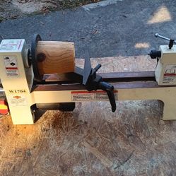 Shopfox Variable Speed Lathe