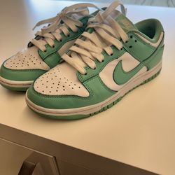 Nike Dunk Low Green Glow 5.5