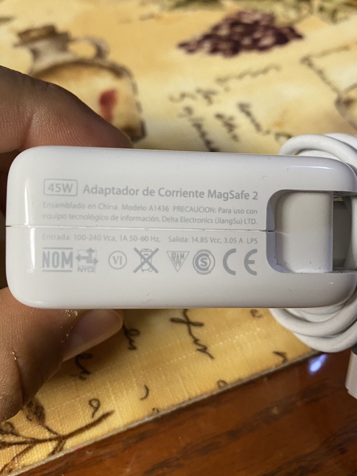 Macbook Air Charger A1436 Like New