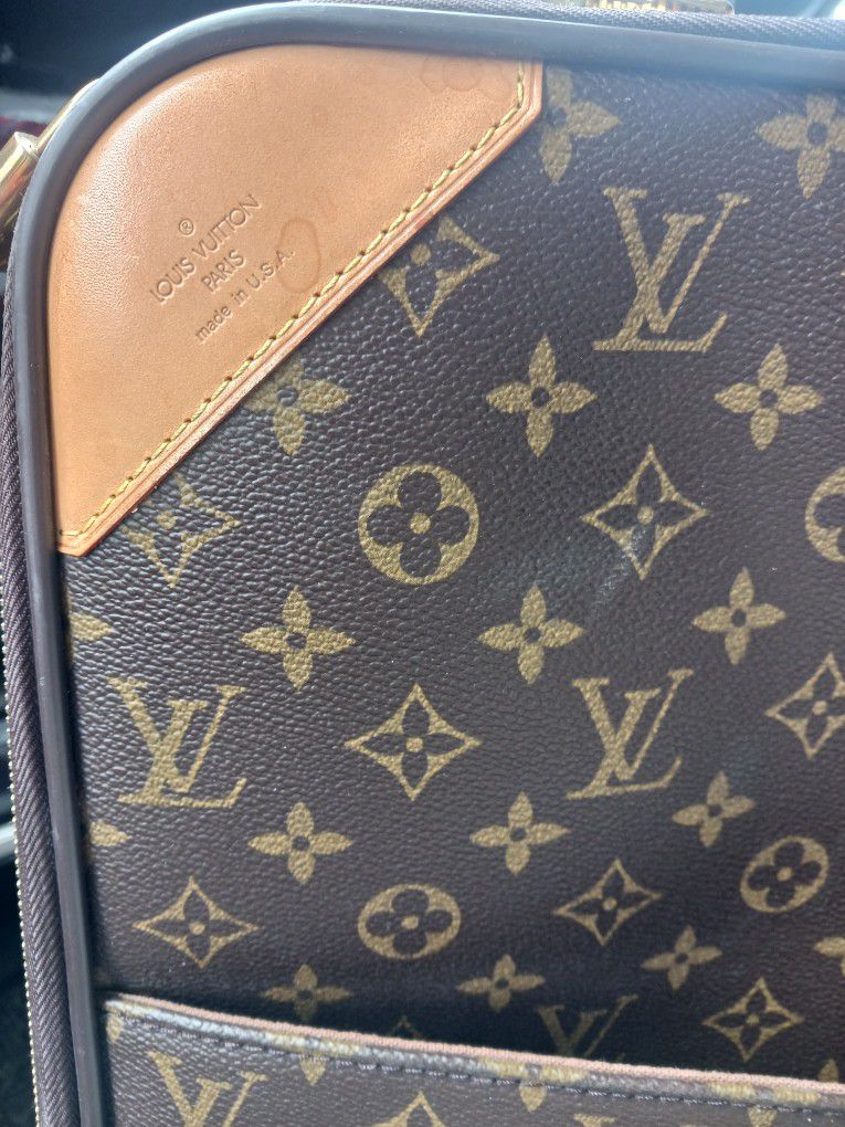 Louis Vuitton luggage set for Sale in Union City, CA - OfferUp