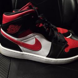 Nike Air Jordan 1 Mid Men's 9.5
