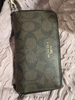 Coach Hand Wallet