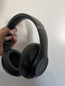 Beats Studio Pro