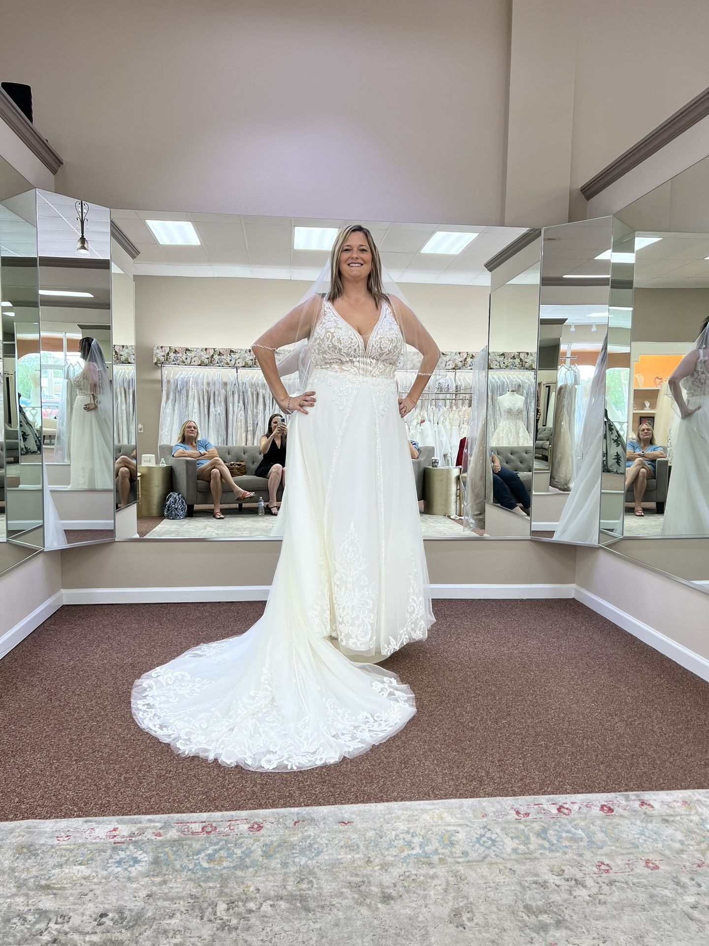 Wedding Dress- Only Tried It On