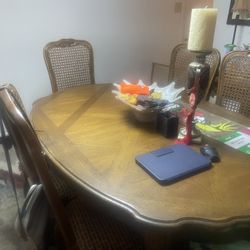 Dinning Room Table 