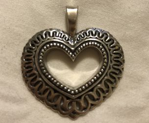 Beautiful Sterling Silver .925 solid heart shape pendant
