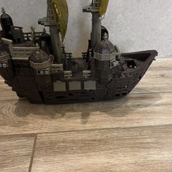 Pirates Of The Caribbean Disney Ship With Jack Sparrow Figuring