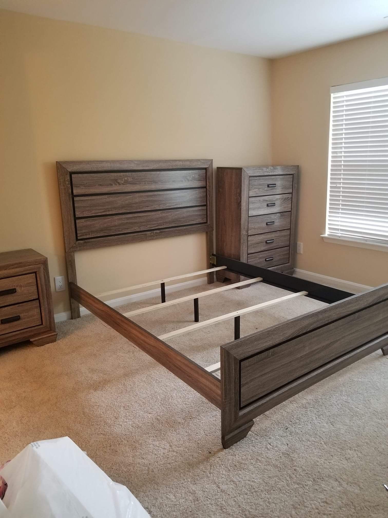 NEW - Rustic 3PC Queen Bedroom Set