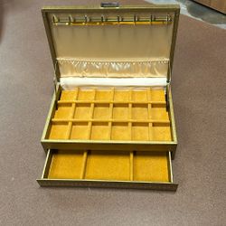 Vintage Jewelry Box With Automatic Slide Drawer