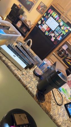 Nespresso Coffee maker vertuo pop +