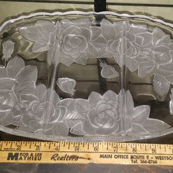Mikasa Studio Nova Clear Glass Frosted Roses 3-Compartment Divided Relish Tray Winter Rose