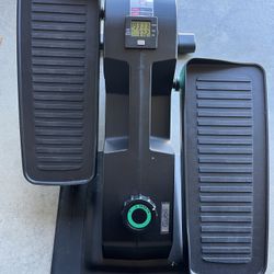 Cubil Model F3A2  Under Desk Elliptical 