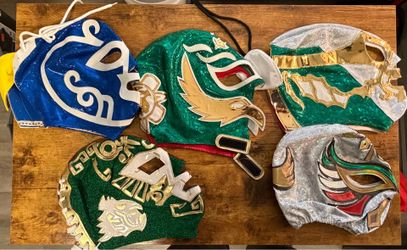 Luchador mask