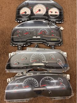 CLUSTERS FOR FORD F 150 FROM 2000 TO 2006 ONLY STARRT 100 TO 120