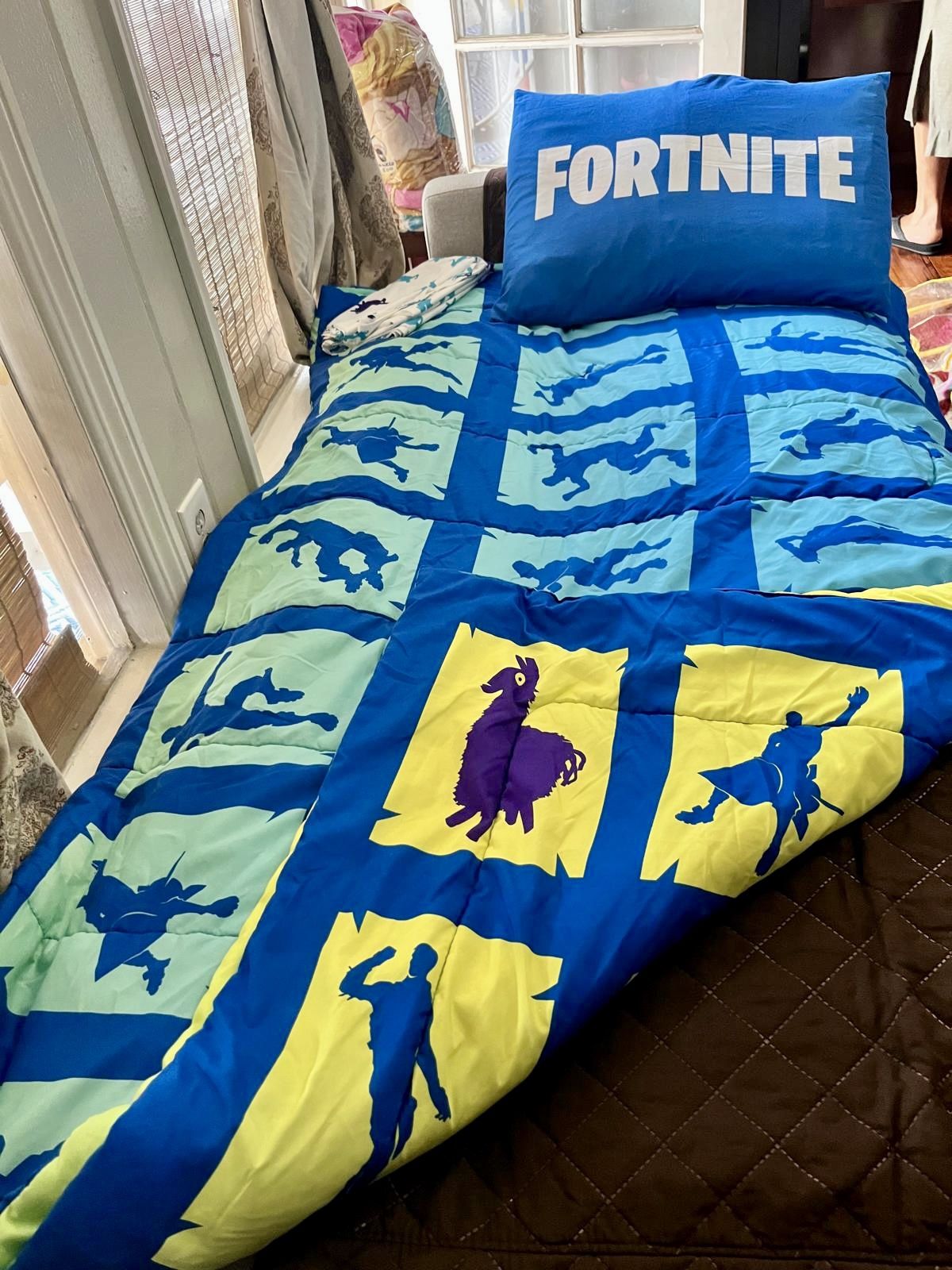 Fortnite 3 Piece Reversible Twin Bed Set 