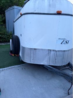 6’ x 10’ enclosed trailer