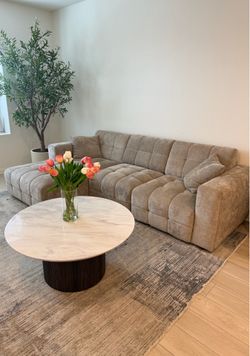 Modern Reclining Sectional Sofa – Like New