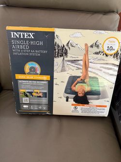 Intex  Twin Single-High Airbed 10” High -2 Step AA Battery Inflation System