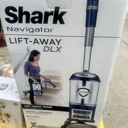 Shark Navigator Lift-Away Deluxe Upright Vacuum, Pet Friendly, Large Dust Cup, Swivel Steering, HEPA Filter, NV360 Blue