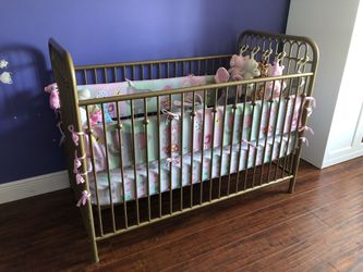 Baby crib