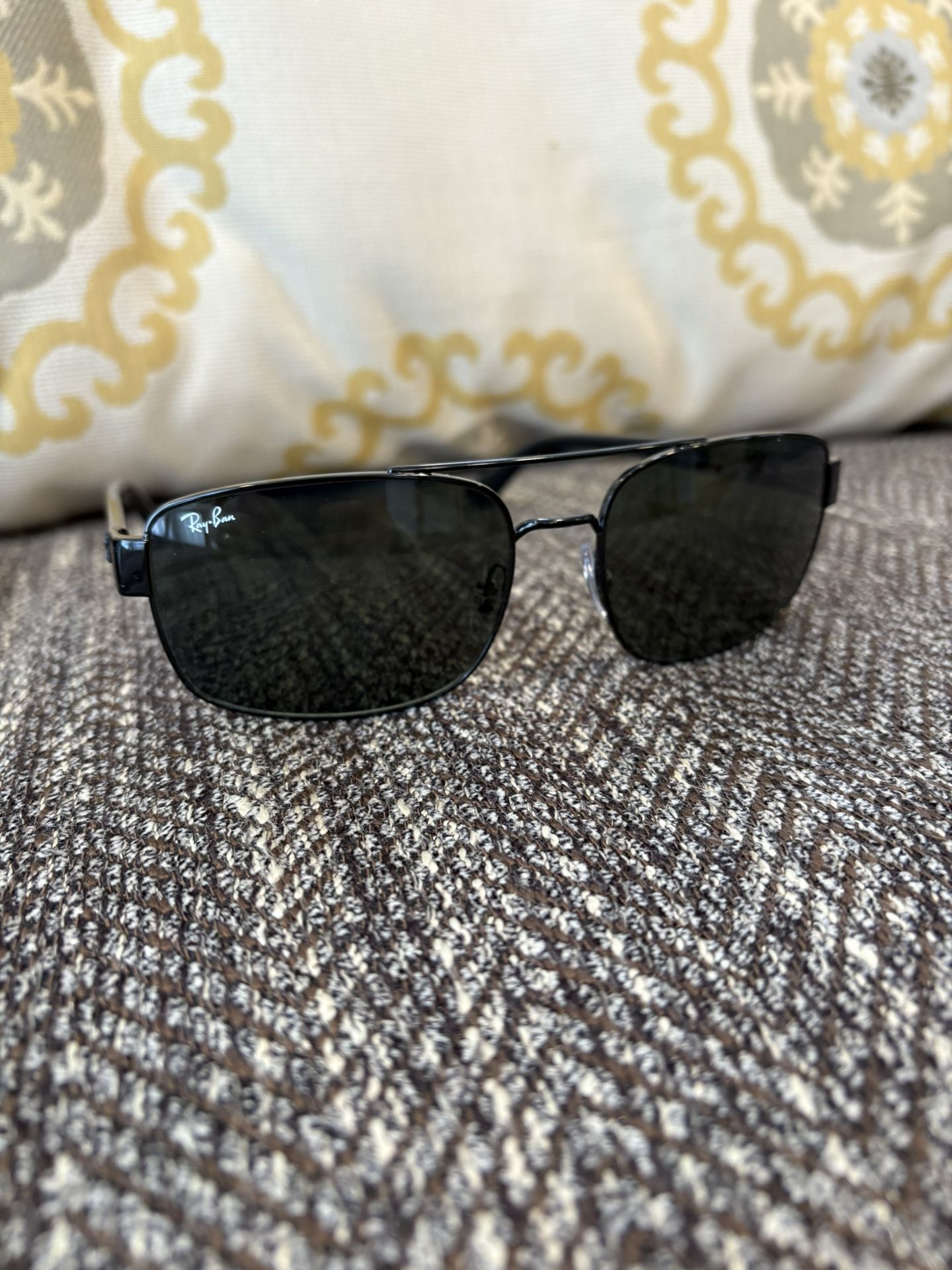 Ray-Ban RB3687 Sunglasses w/ Case and Lens Wipe