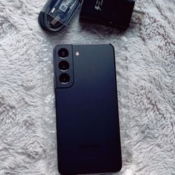 Unlocked Samsung Galaxy S22 5g, 128gb
