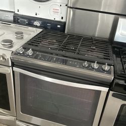 WHIRLPOOL SLIDE IN GAS RANGE 