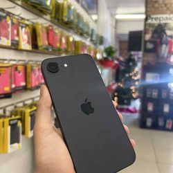 Iphone 16e 128GB UNLOCKED