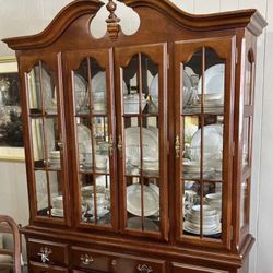 China Cabinet In Great Condition 