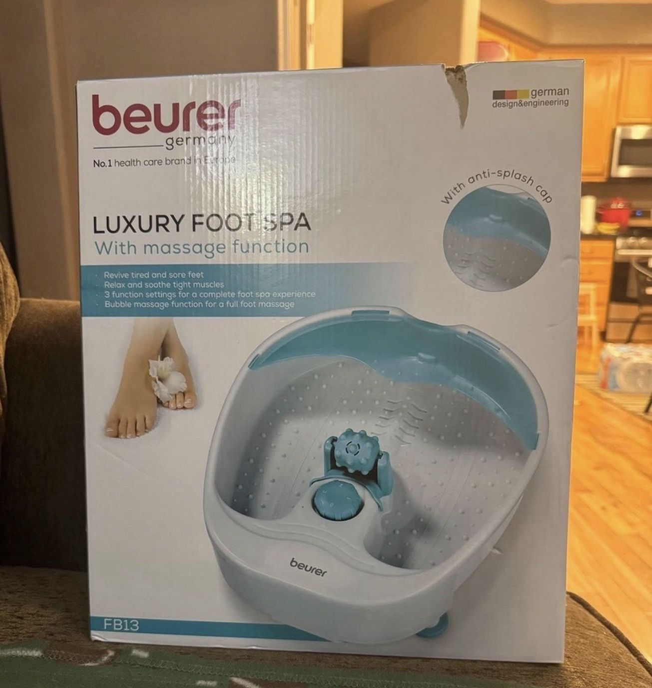 LIXURY FOOT SPA W/ MASSAGE FUNCTION BNIB!