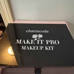 Charmcode makeup kit