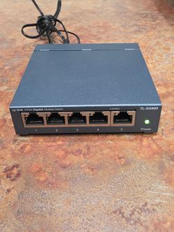 TP-Link - 5 Port Gigabit Switch - Desktop Switch - TL-SG605 Good Working