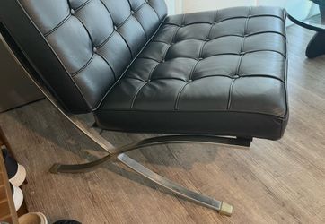 Mid-Century Modern Black Leather Barcelona Style Accent Arm Chair Elegant Lounge Seat