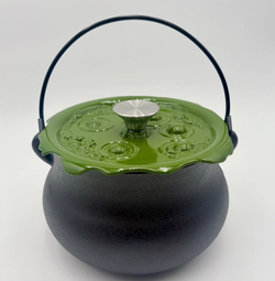 NIB Smith & Clark Cast Iron Witch Cauldron 4QT Pot w/ Green Lid